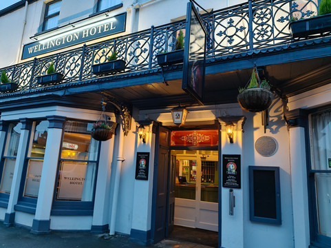 惠灵顿酒店主图