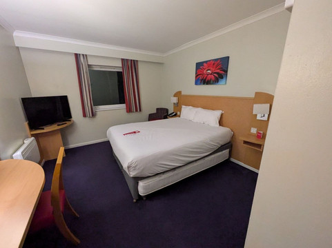 韦克菲尔德温德姆华美达酒店主图