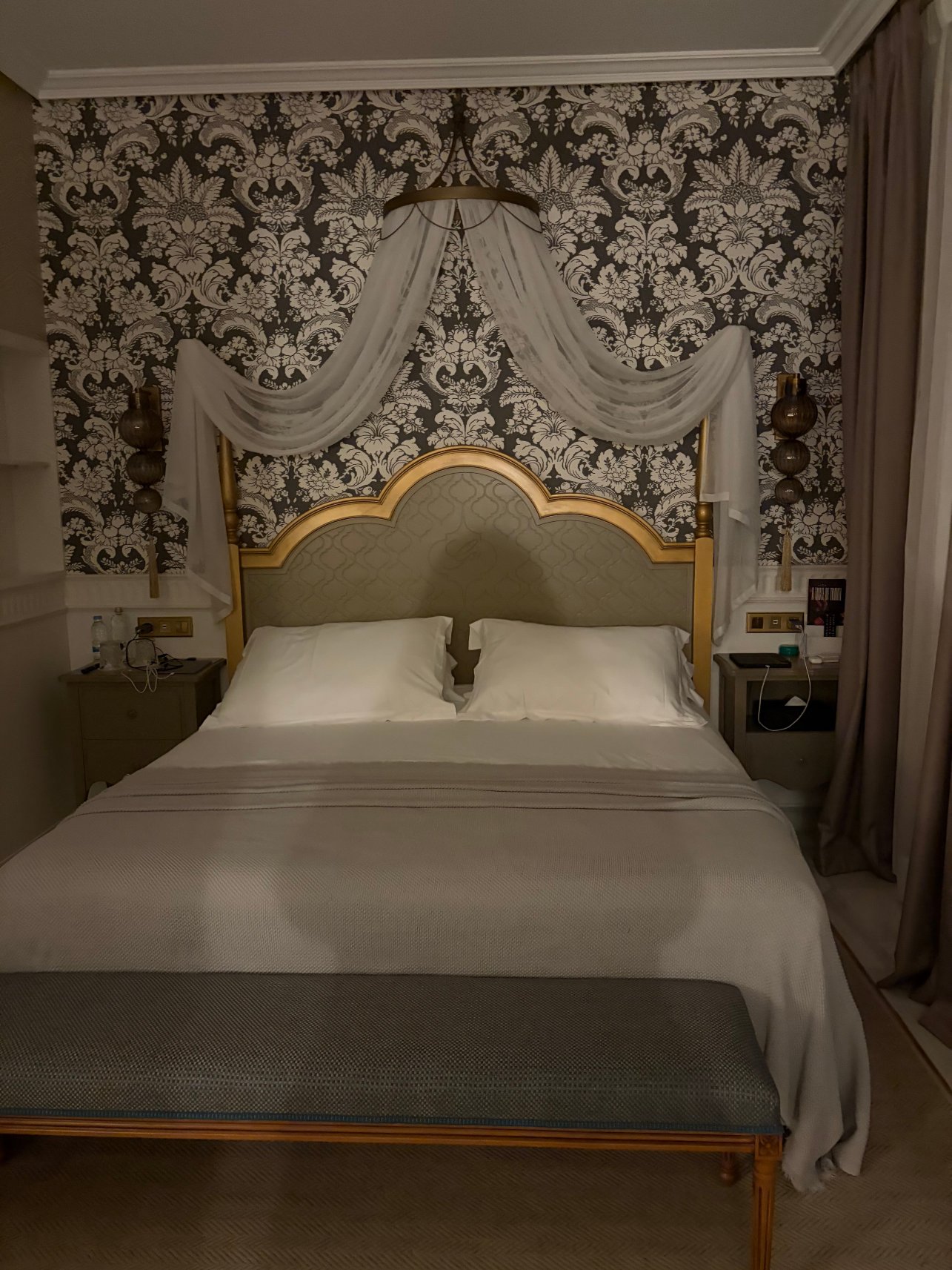 格拉维纳酒店51号-客卧