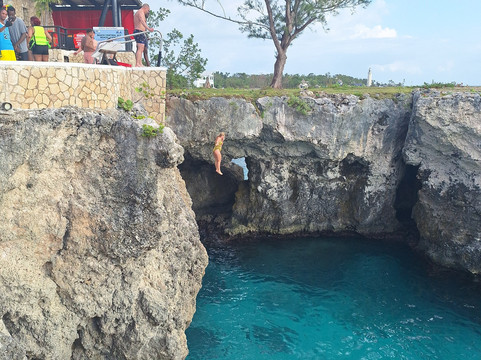 Dreamer Catamaran Cruises-蒙特戈贝必去景点