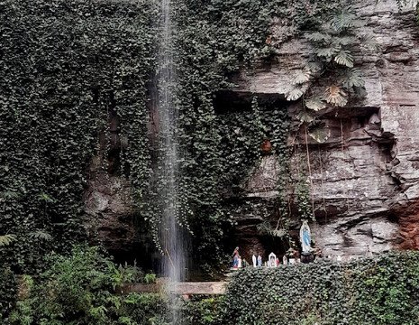 Gruta Nossa Senhora de Lourdes-Urubici必去景点