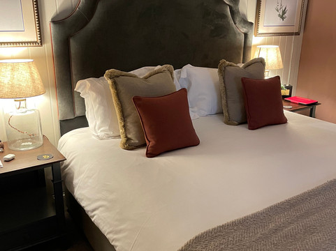 鳟鱼塔德波尔桥酒店主图