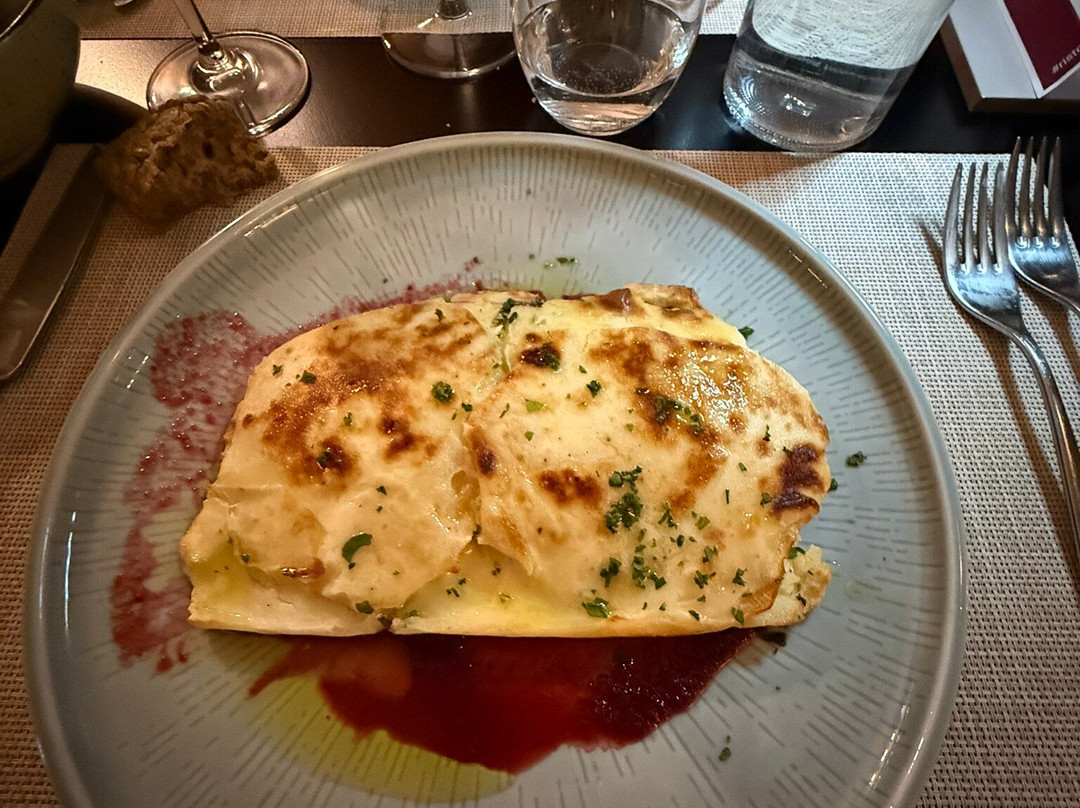 圣贾克摩活动及养生红酒酒店主图