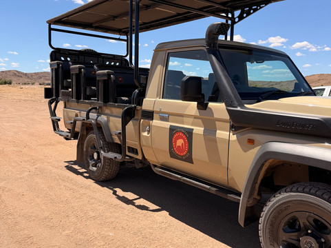 Twyfelfontein Elephant Drives-Palmwag必去景点