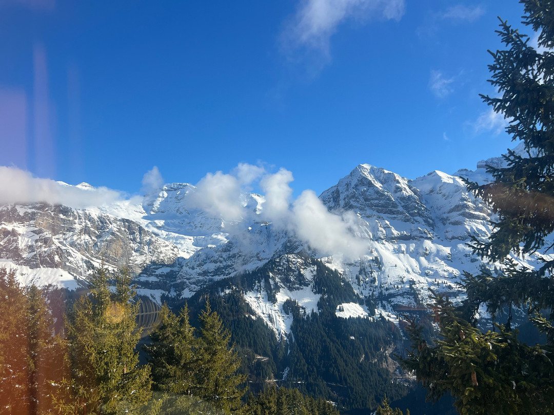 皮勒恩彩虹酒店主图