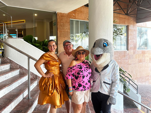 海洋宫殿海滩酒店主图