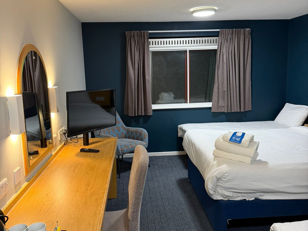 希斯路赫斯顿M4西行旅客之家酒店主图