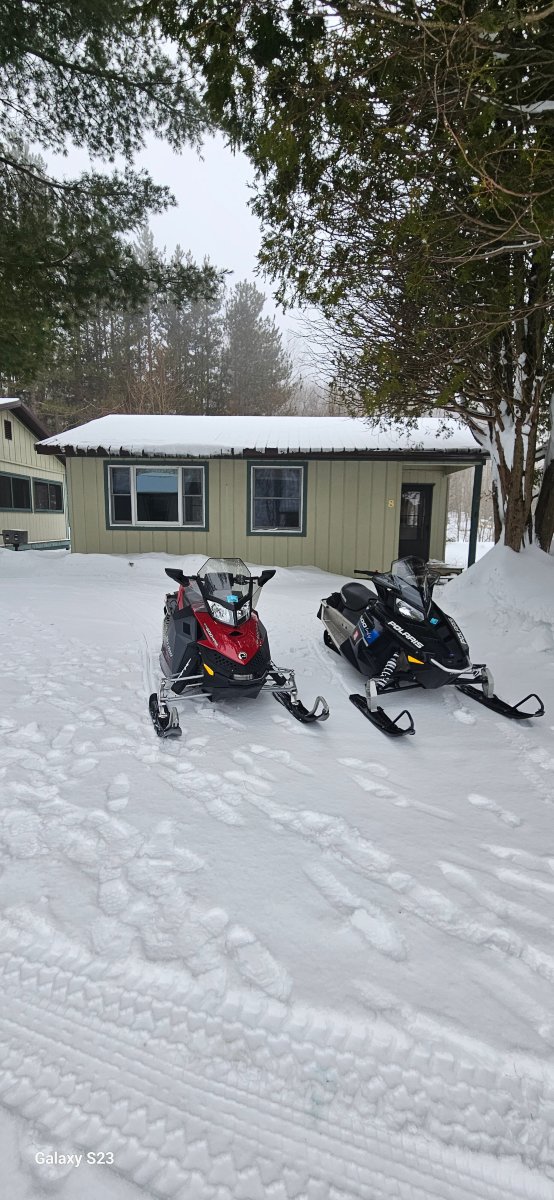 Halfway Lake Cottages-官方