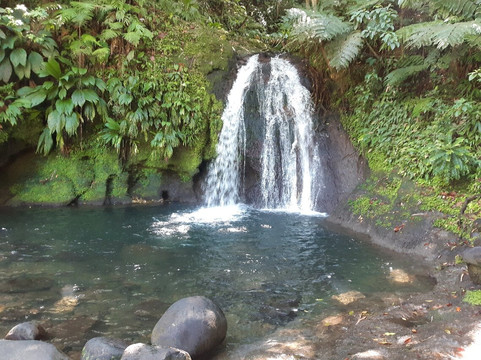 Cascade aux Ecrevisses-Parc National必去景点