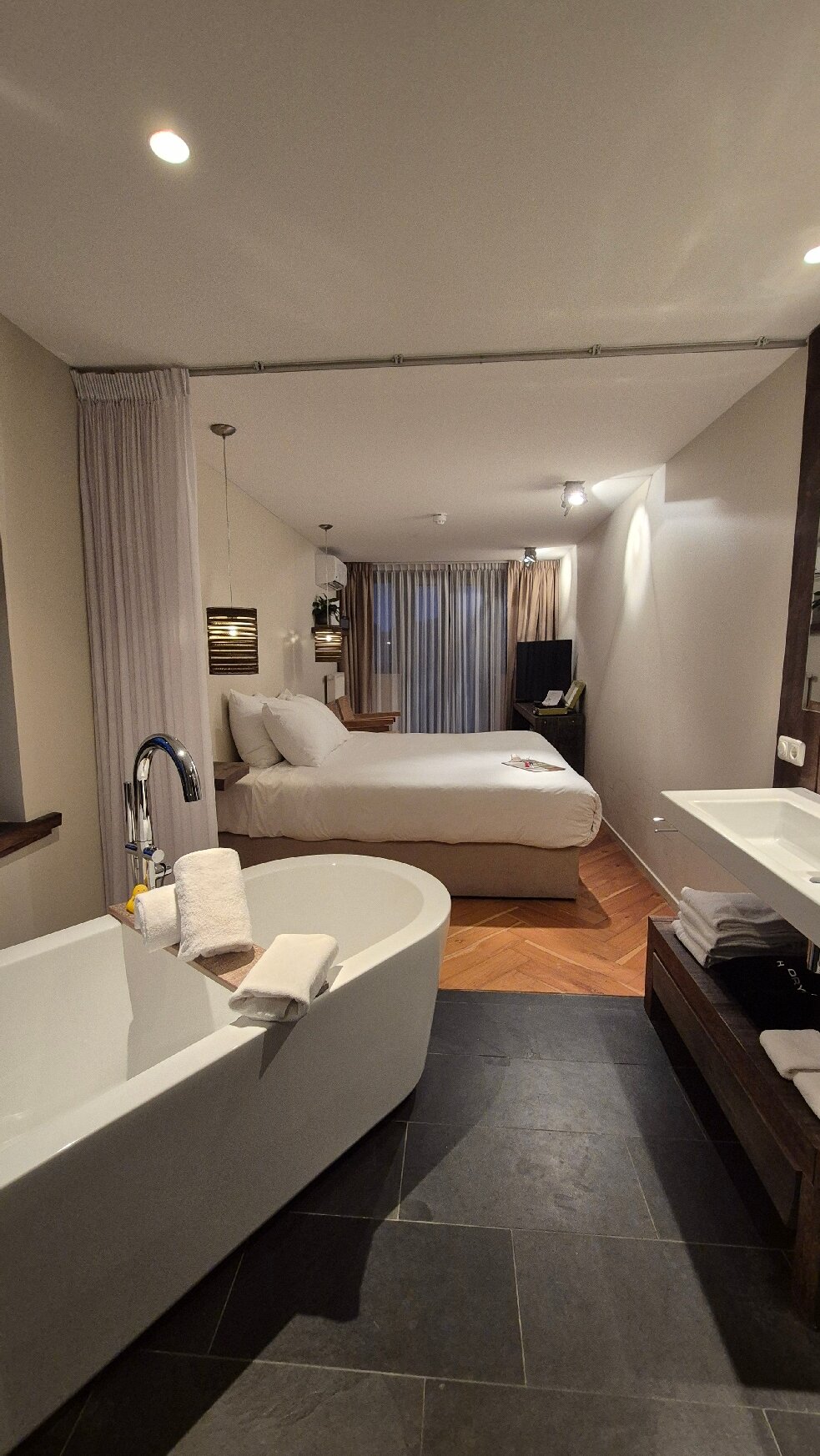 凡赫克伦酒店-官方