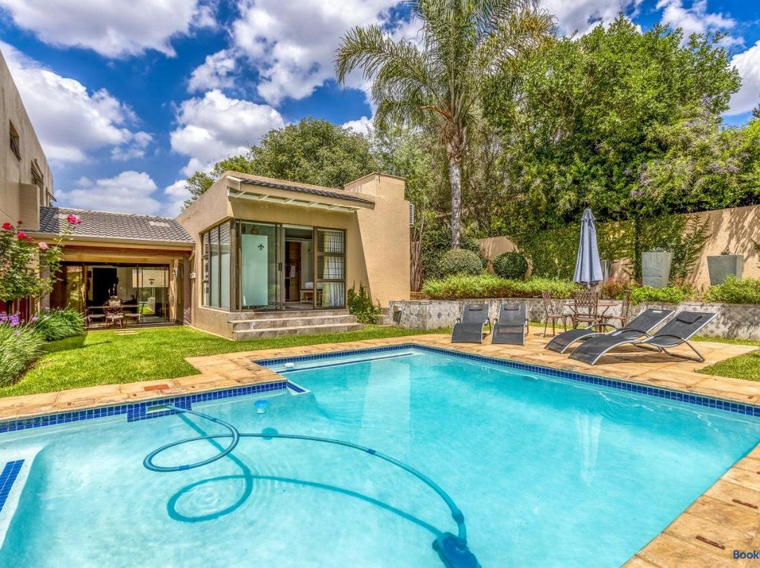 Fleur de LIS Guesthouse