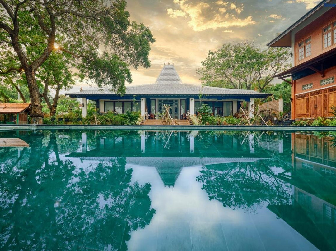 Kampung Kecil Beach Front Boutique Hotel
