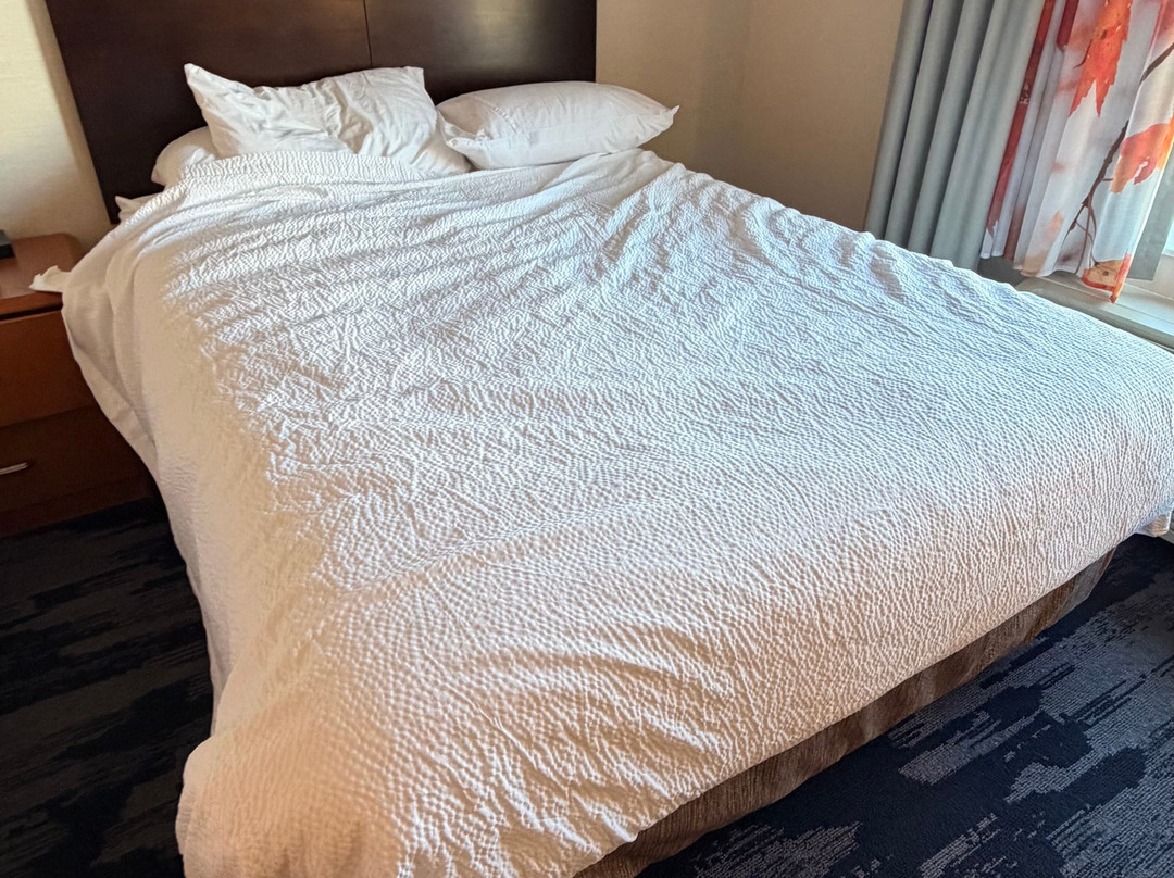 罗克福德万枫酒店及套房主图