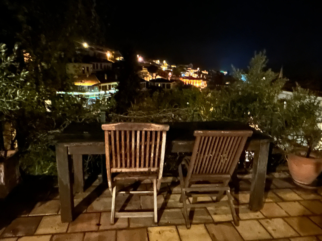 Terrace Houses 席里恩斯- 无花果，橄榄表匠和葡萄藤主图