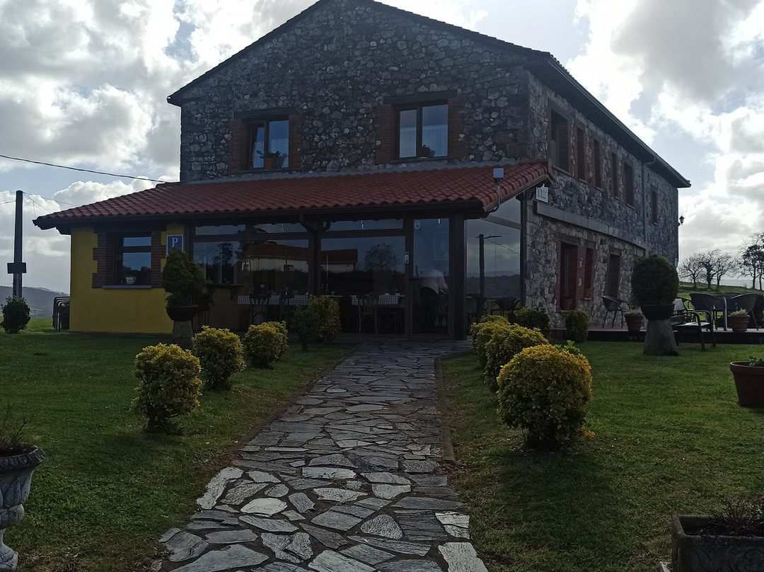 里瓦斯埃尔米拉多酒店主图