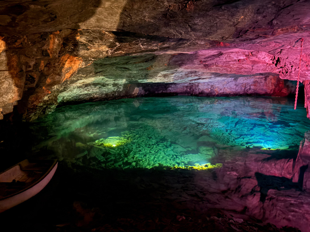 Carnglaze Caverns-利斯卡德必去景点