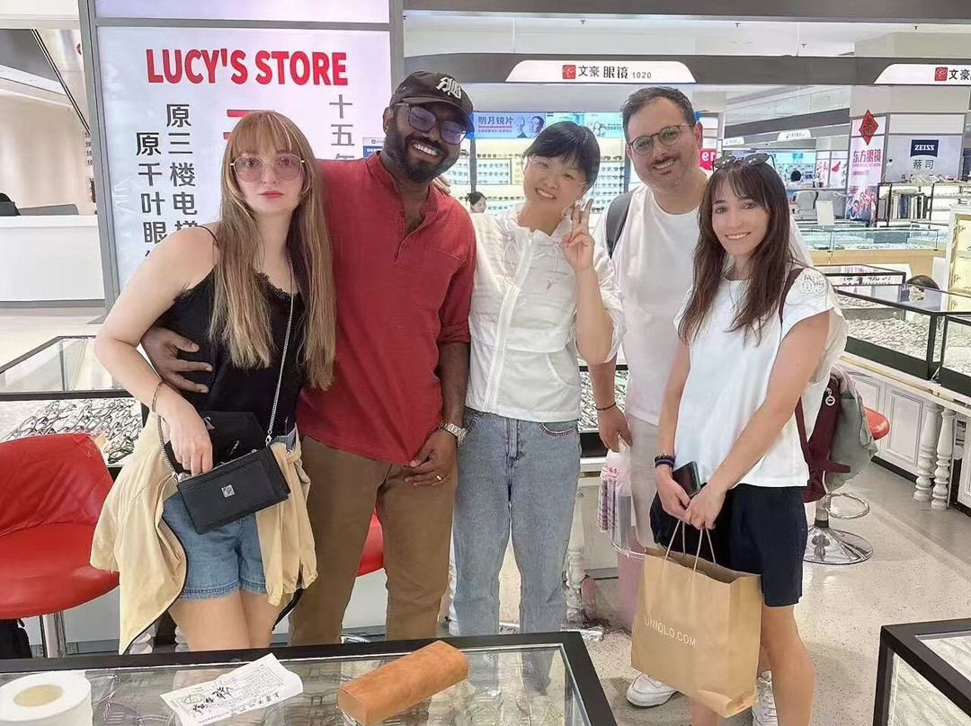 国际眼镜城-上海市必去景点