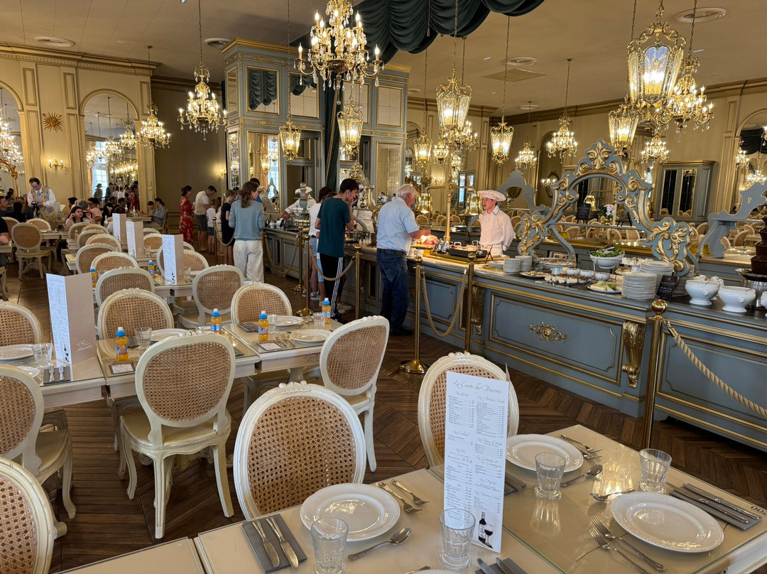 La Table des Ambassadeurs