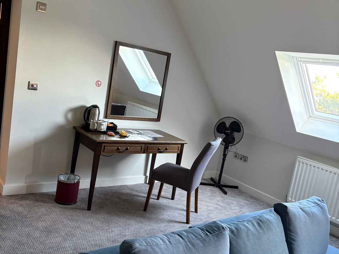 科茨沃尔德水疗酒店主图