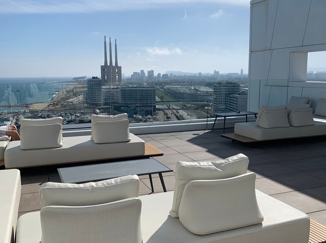 巴达洛纳海滨酒店主图