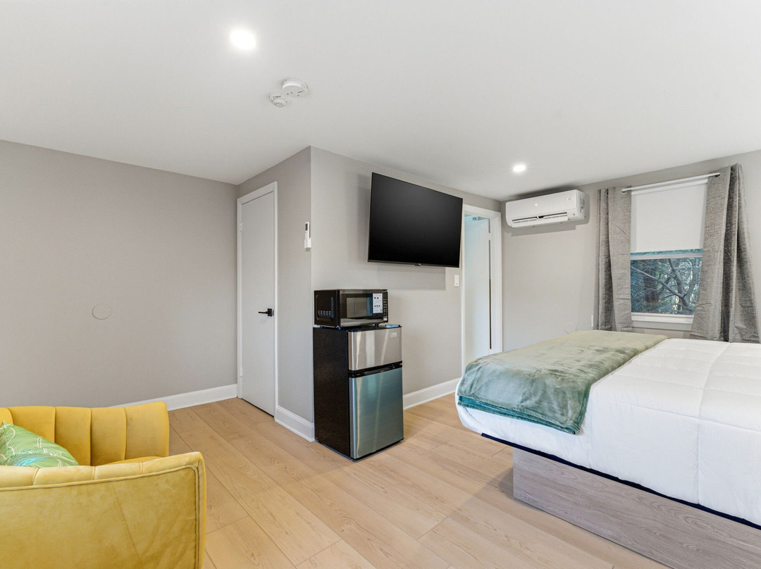 Dennis Port Surf Club Boutique Hotel
