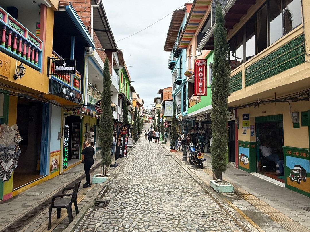 Laguna de Guatape-麦德林必去景点