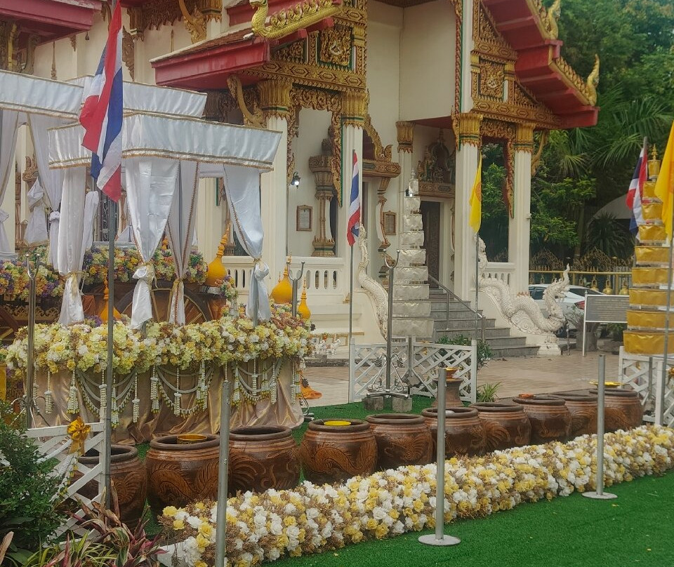 Wat Okat Si Bua Ban-佛统必去景点