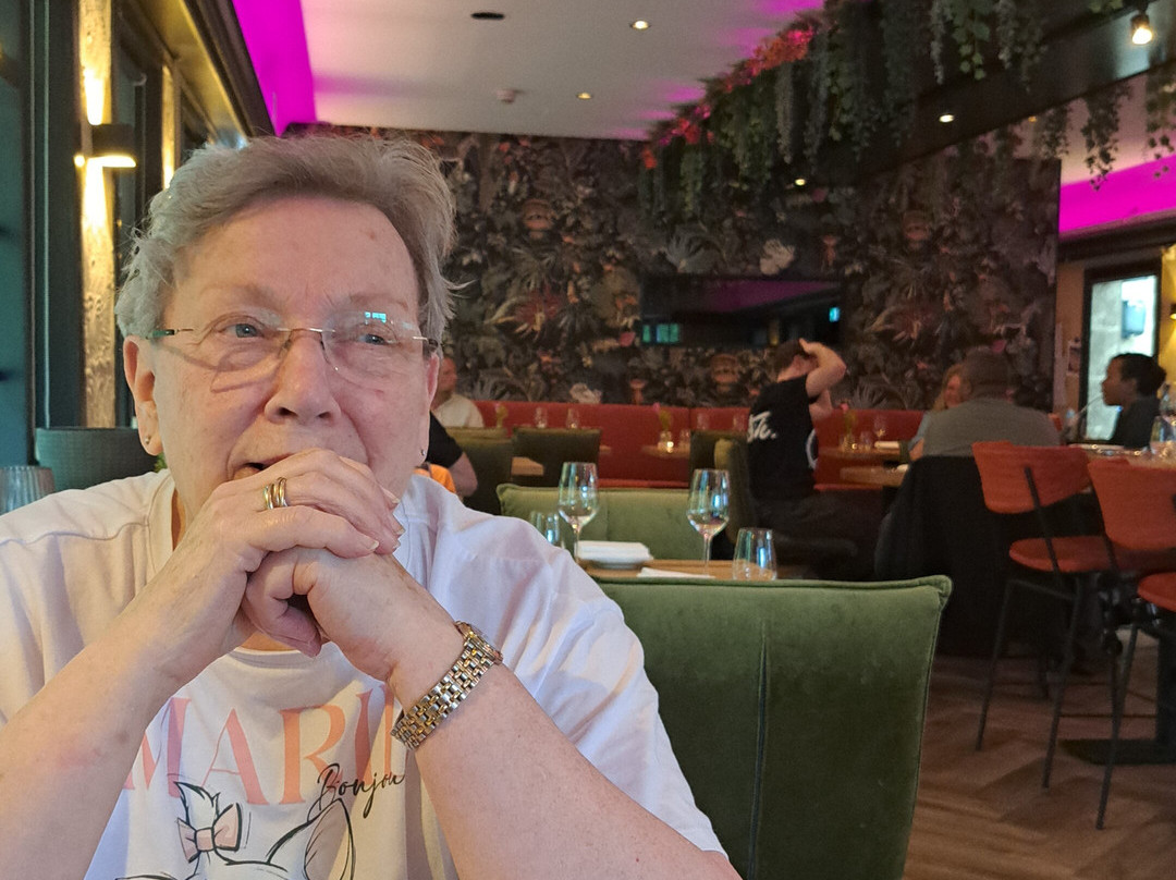 托帕肯施乐伯格庄园酒店主图