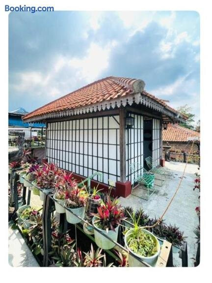 Jatiwangi酒店住宿-Limerr Resto & Resort