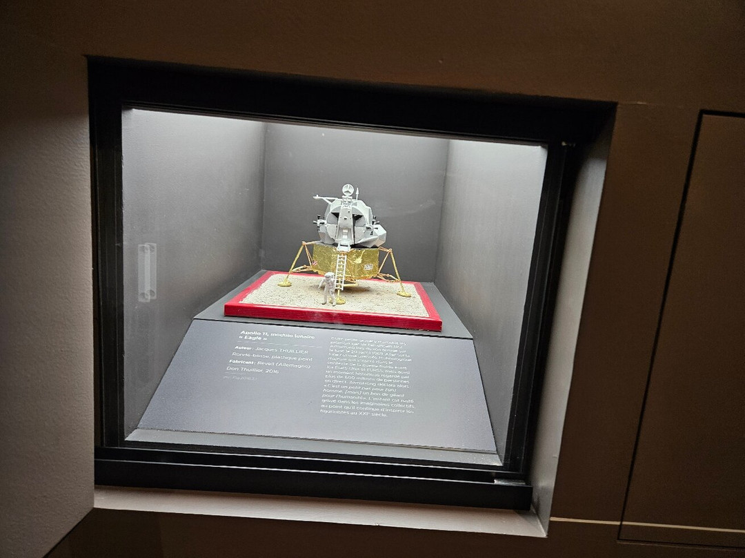 Le Musée de la Figurine Historique-贡比涅必去景点