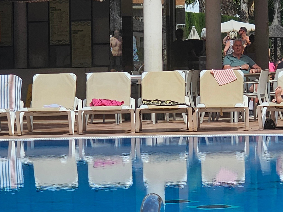 Los Pelicanos Hotel主图