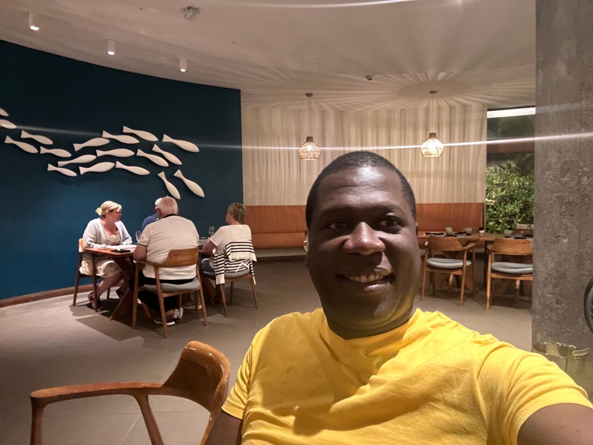 邮政百货公司丽笙蓝标水疗度假酒店-限成人-旅行者