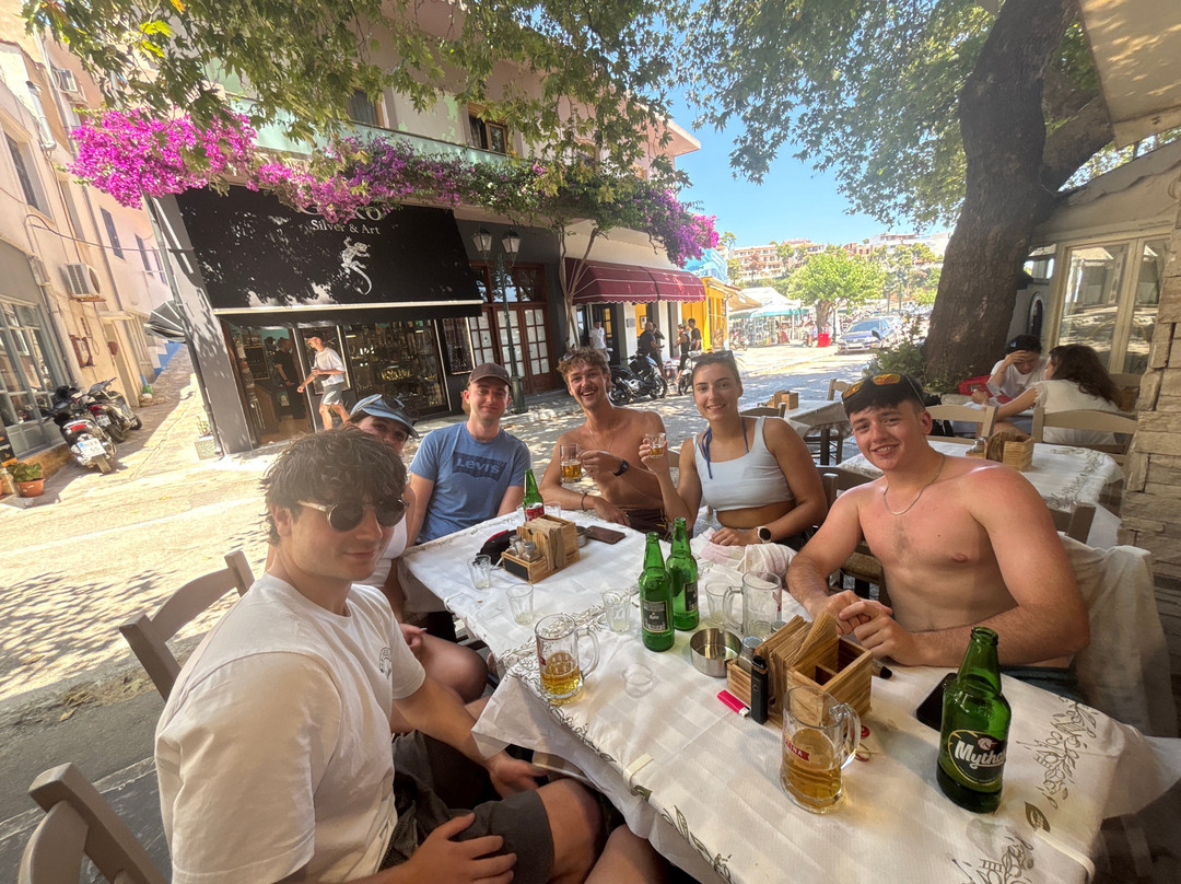 Ovelistírio To Stéki