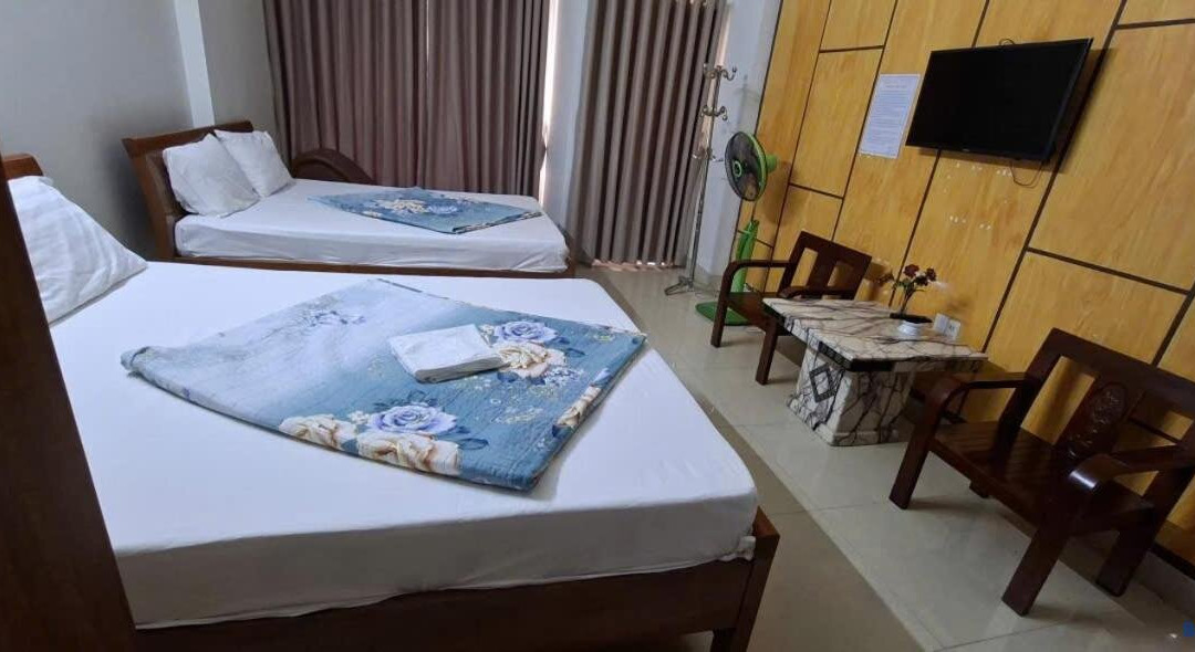 NHÀ NGHỈ BAN MAI