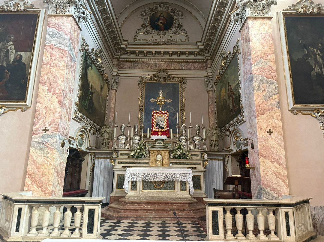 Chiesa di San Leonardo-贝加莫必去景点