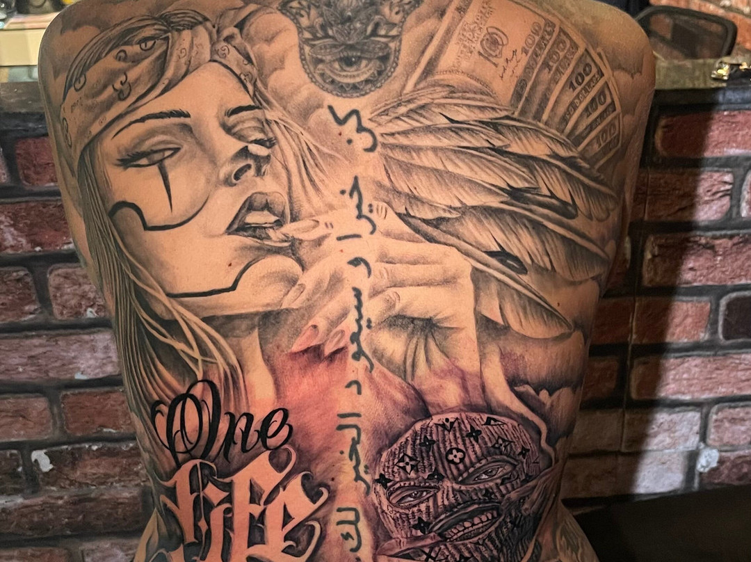 Feniks Tattoo Studio-迪迪姆必去景点
