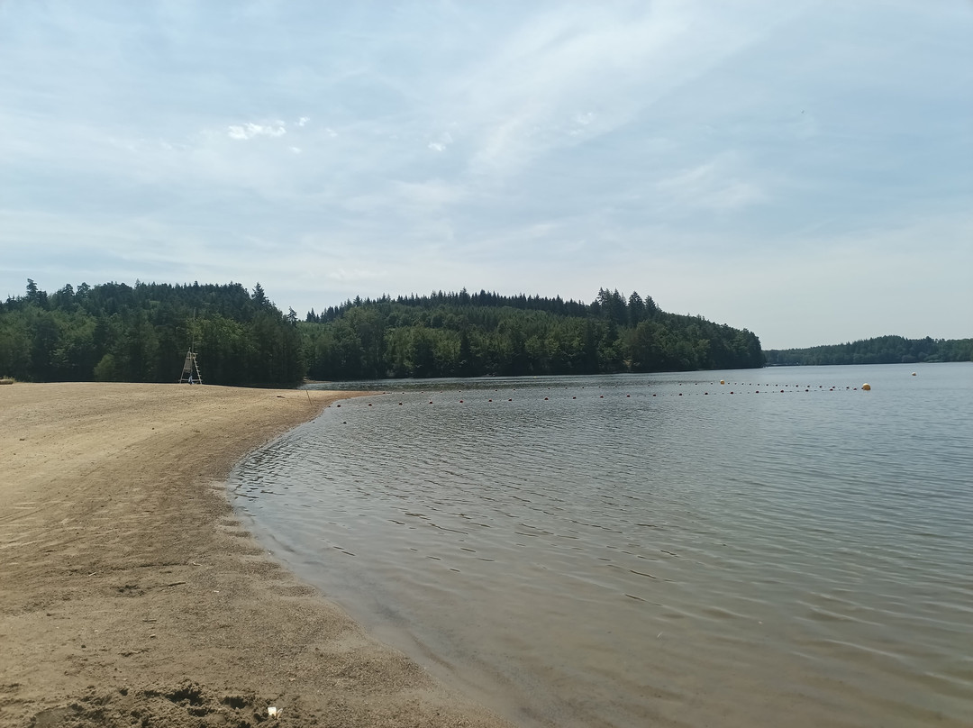 Lac de la Triouzoune-Neuvic必去景点