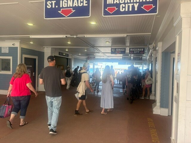 Shepler's Mackinac Island Ferry-圣伊尼亚斯必去景点