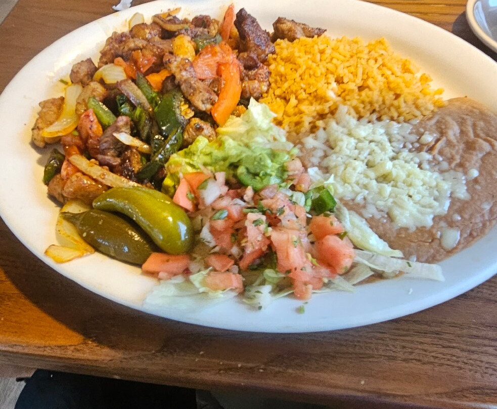 La Pinata Mexican Grill