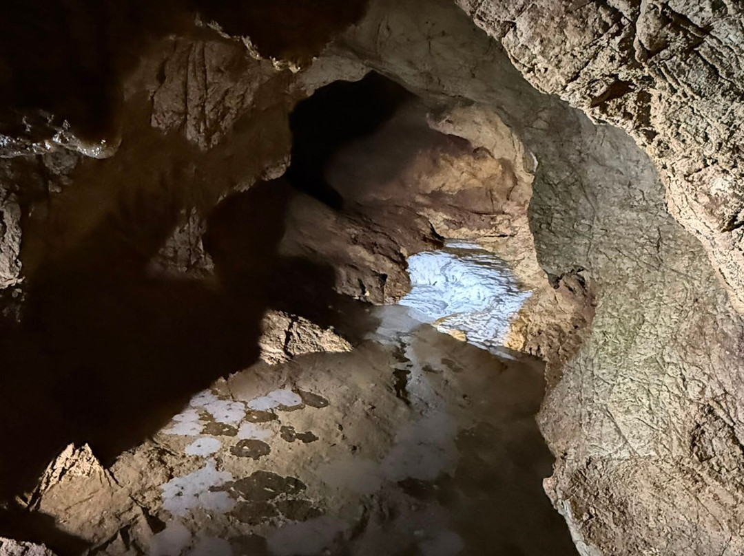 Kristallhöhle Kubach-Weilburg必去景点