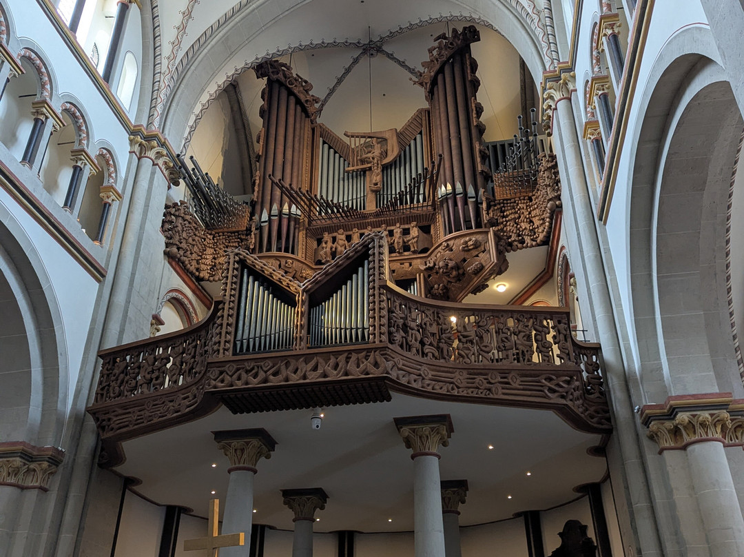 Bonner Münster-波恩必去景点