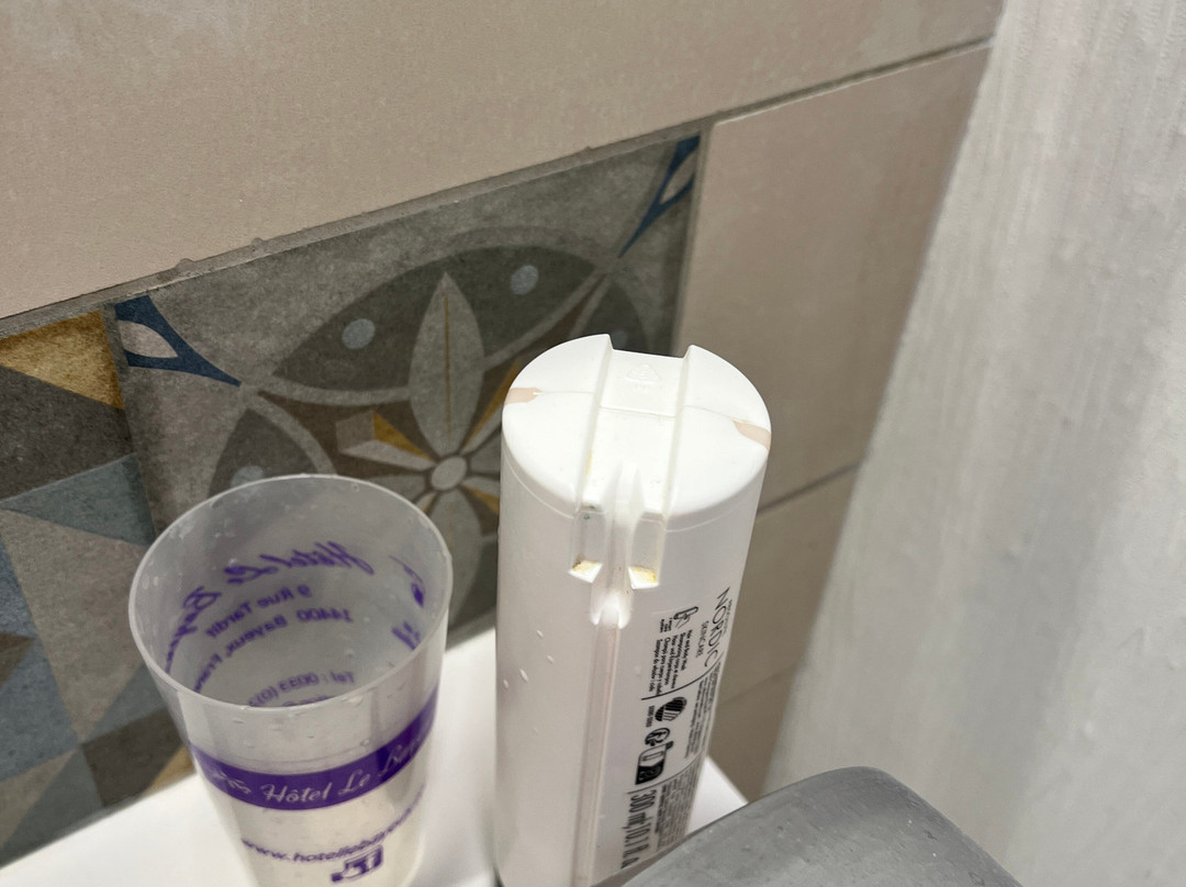 巴约酒店主图