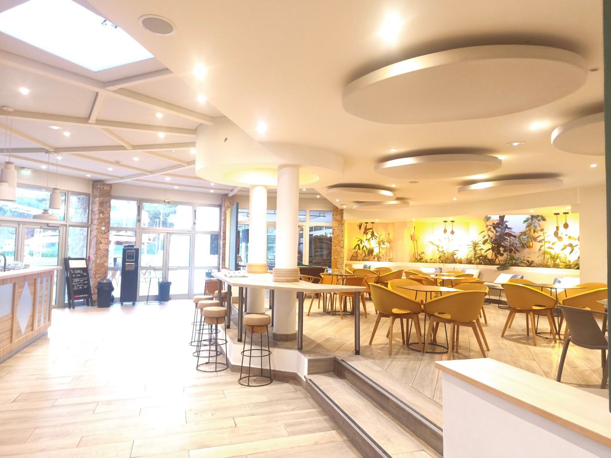 乐普莱因南蓝色假日俱乐部酒店-旅行者