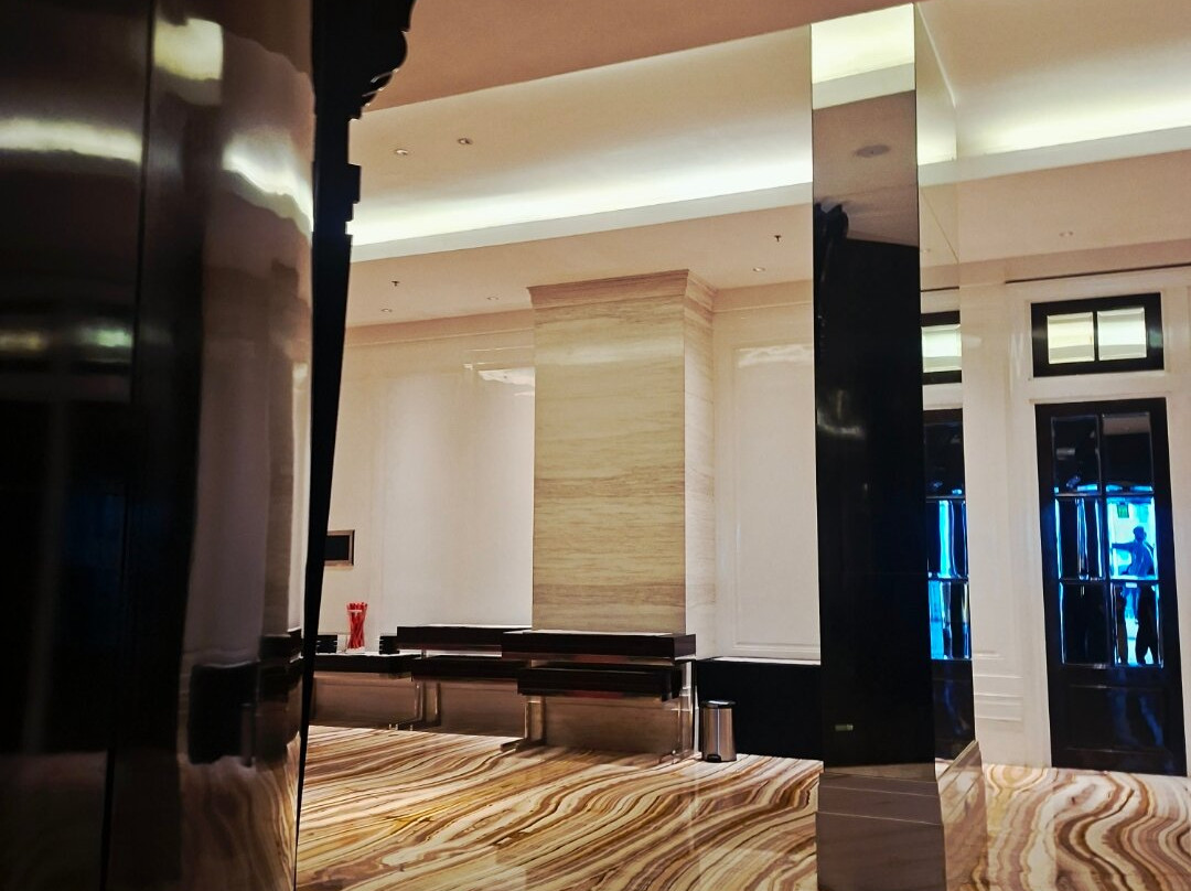 泗水西普拉世界酒店-由瑞士贝尔酒店国际管理主图