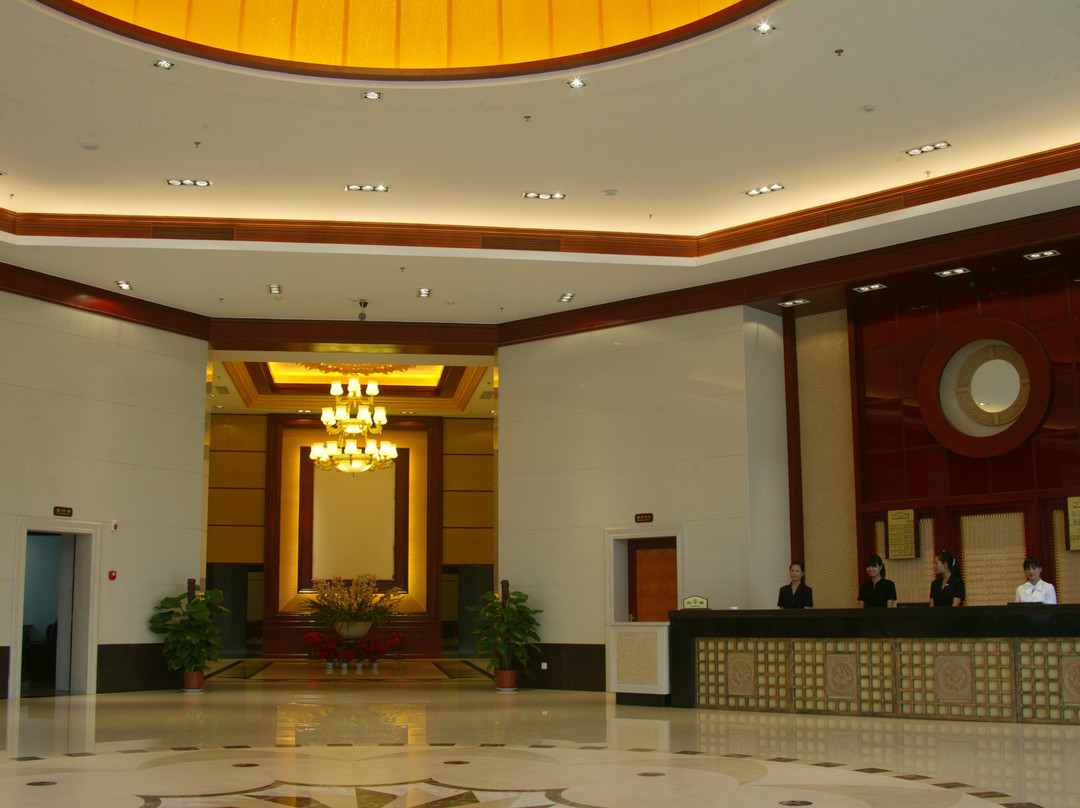 鲁山县酒店住宿-天瑞温泉大酒店