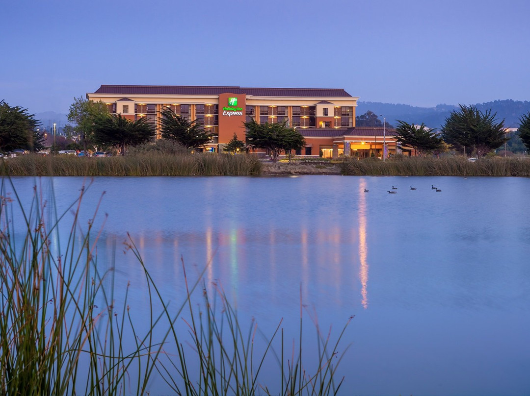 锡赛德酒店住宿-蒙特雷湾假日智选快捷酒店