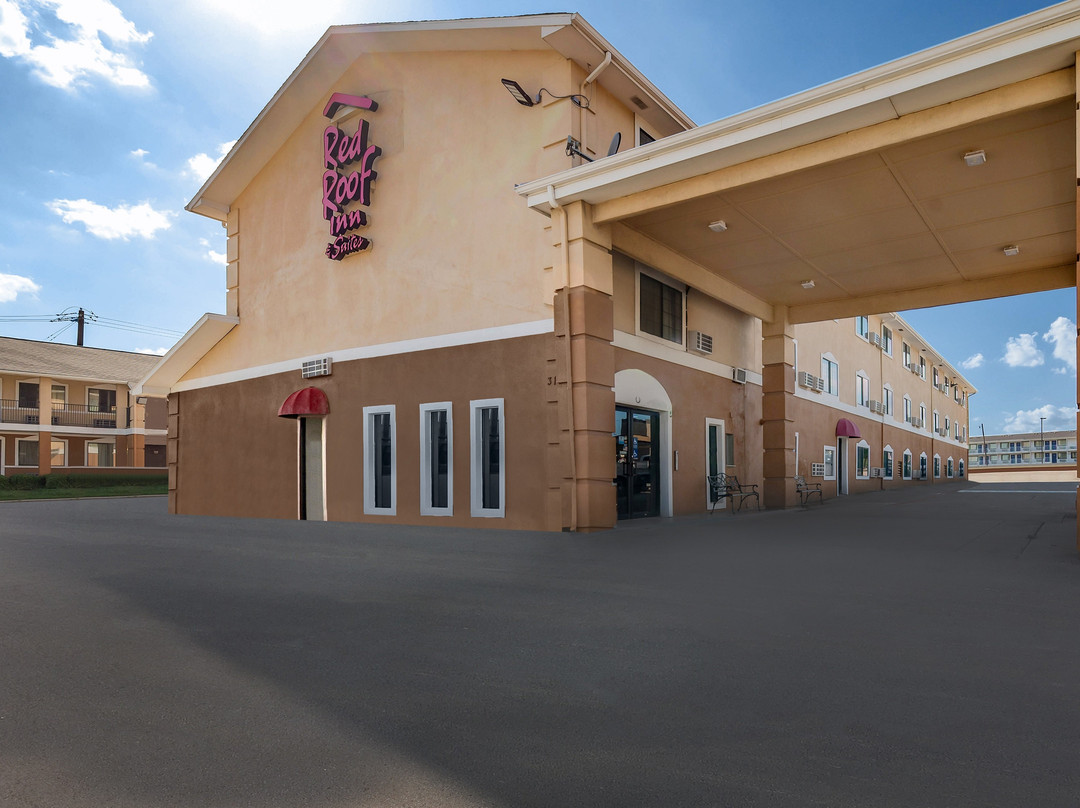 Red Roof Inn & Suites Denton