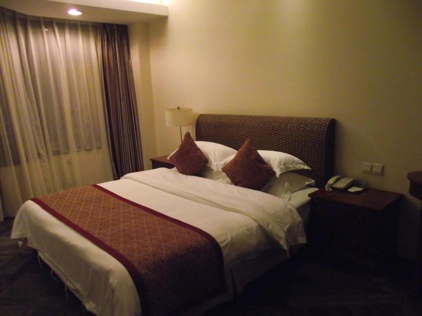 88号鹅岭公园酒店(重庆鹅岭栈桥印制贰厂店)-客卧