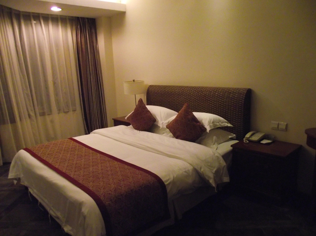 88号鹅岭公园酒店(重庆鹅岭栈桥印制贰厂店)主图