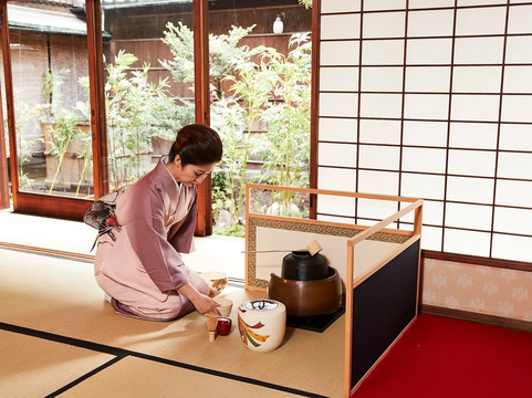 Kimono Tea Ceremony MAIKOYA Nishiki-京都市必去景点